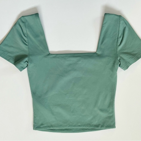 Aritzia Babaton Contour Top Sz XS - Picture 4 of 5